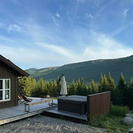 Panoramic Views Towards Jotunheimen With Jacuzzi *